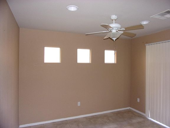 4th image of 10378 Prairie Schooner Ave