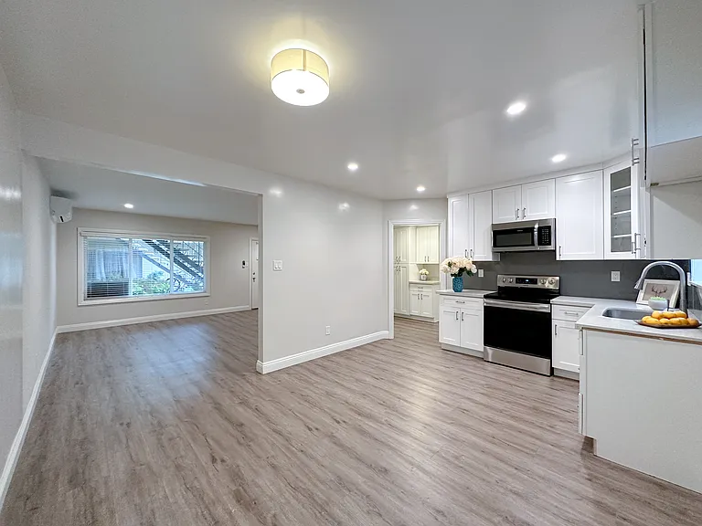 925 Edith Ave #B — Photo 6