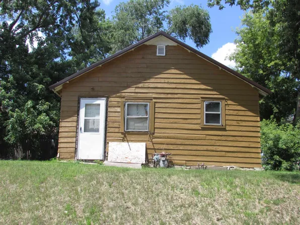 1507 N Wayland Ave, Sioux Falls, SD 57103