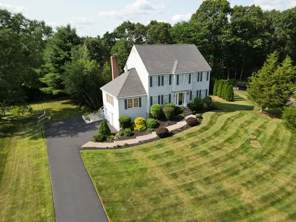 11 Bullmoose Run, Hopkinton, MA 01748