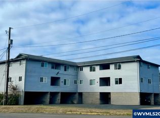 166 NE 8th St, Newport, OR 97365