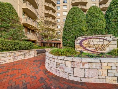 7111 Woodmont Ave APT 612, Bethesda, MD, 20815