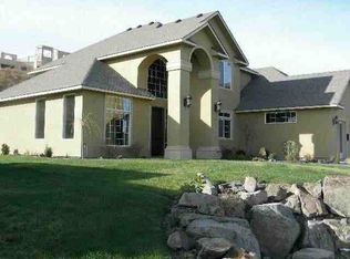 1633 Meadow Hills Dr, Richland, WA