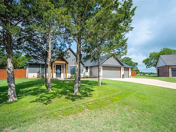 3rd image of 1178 Blackjack Cir