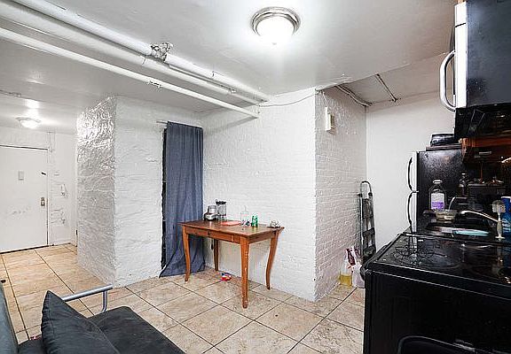 5th image of 153 Edgecombe Ave APT C2