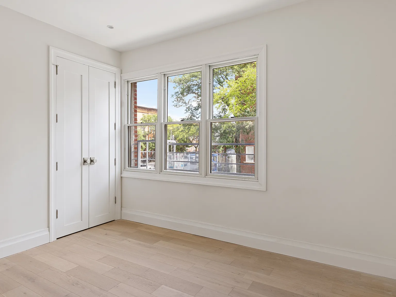 510 Seventh Avenue — Photo 4