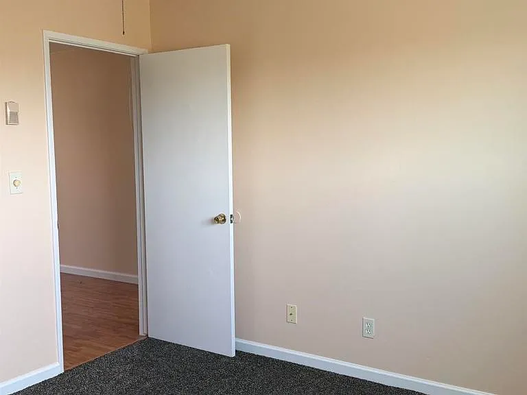 285 Moss St #75 — Photo 5