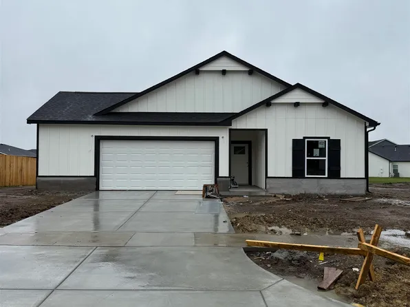 13005 E Spring Valley St, Wichita, KS 67230