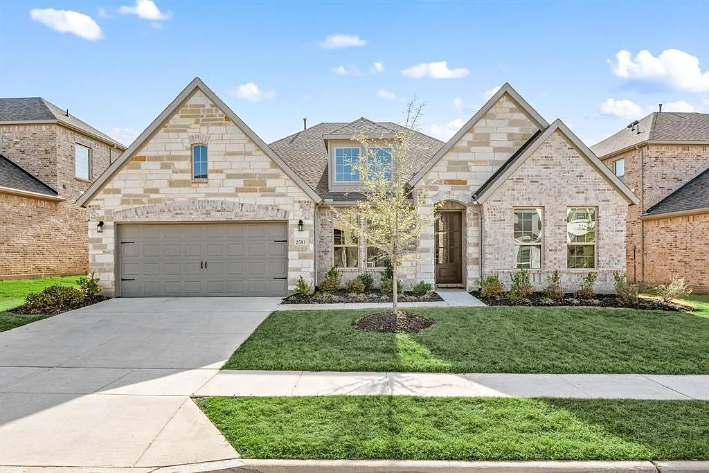 4 bed, 3089 sqft, $3,500 — Photo 1