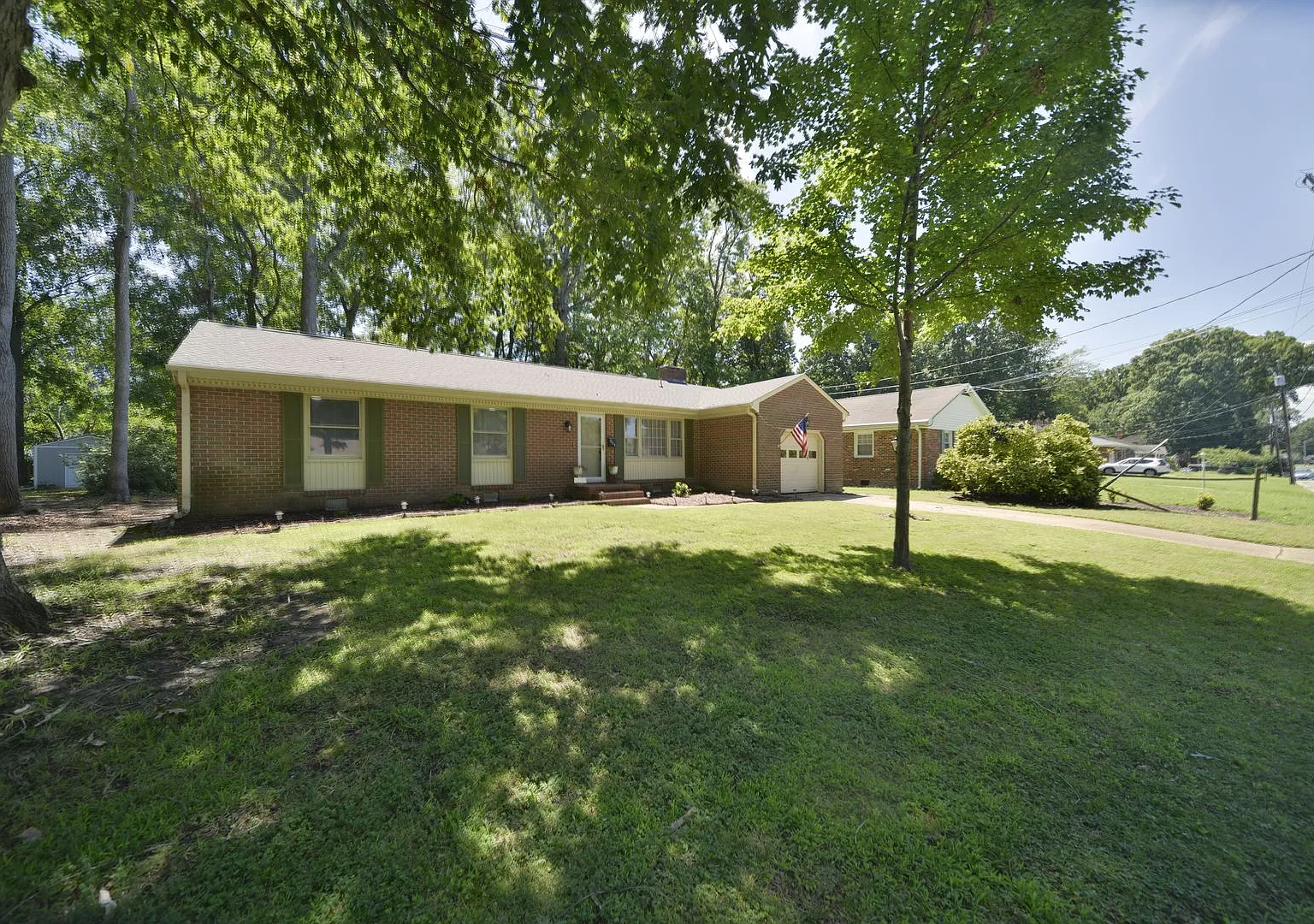 Move-In Ready Brick Ranch with 1,600 Sq. Ft. & Detached Shop — Photo 2