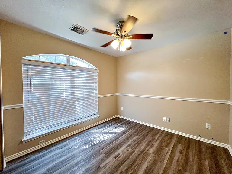1632 Sunnycrest Cir — Photo 10