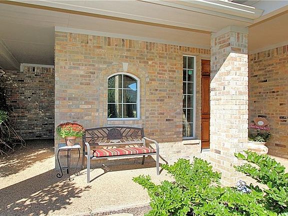 5th image of 160 Fox Trot Ln