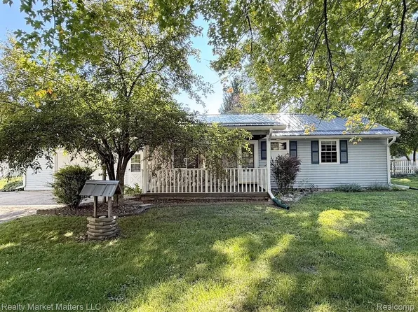 11460 Collingwood Ct, Clio, MI 48420