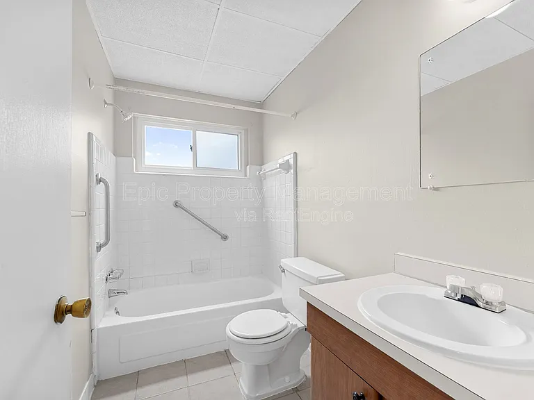 426 Oak St #446-7 — Photo 5