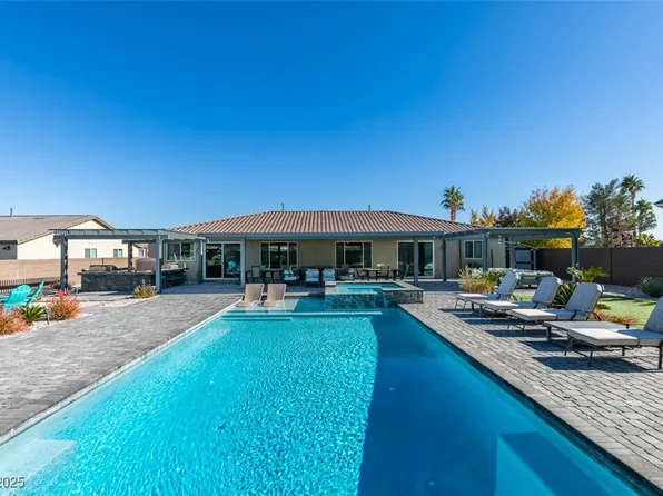 8637 Home Gate Ct, Las Vegas, NV 89113