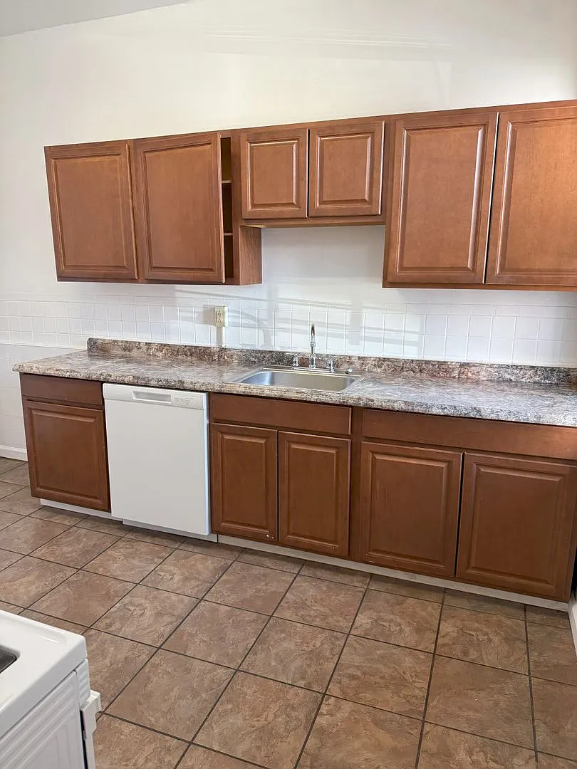 3408 Juliet st — Photo 4