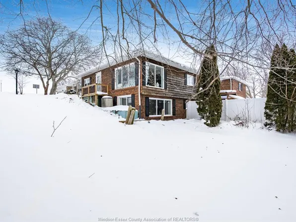 1838 Seacliff Dr, Kingsville, ON N9Y 2M6