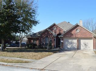 19303 Pinewood Bluff Ln, Humble, TX 77346