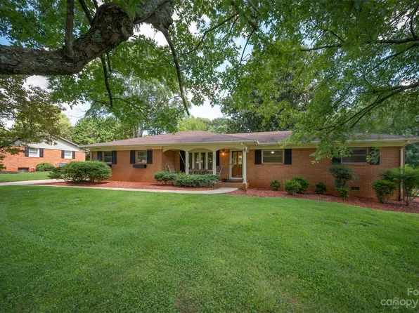 228 Smith Grove Rd, Forest City, NC 28043