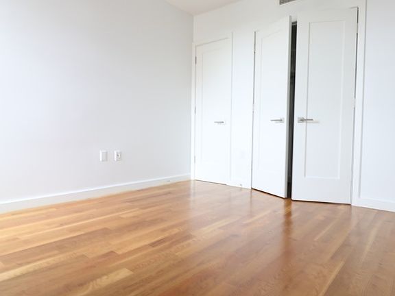 5th image of 123 Parkside Ave APT 07N