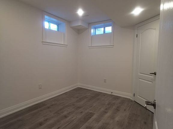 3rd image of 48 Hubbell Rd