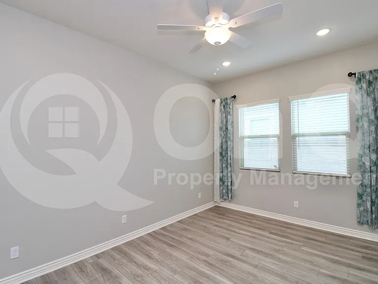 15078 W Roosevelt St — Photo 11