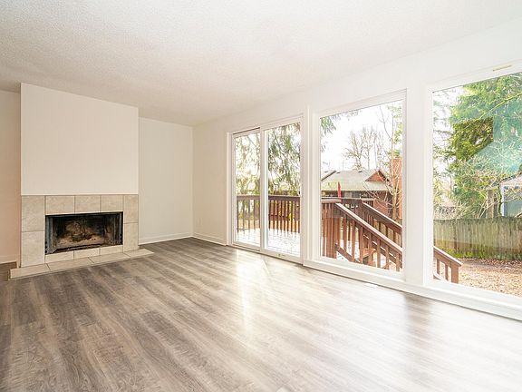 5th image of 12385 SE 60th Ct