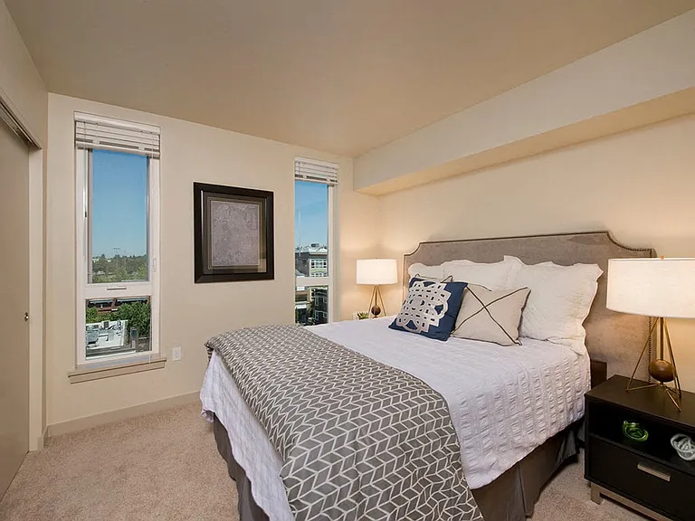 Infinity Capitol Hill Apartments — Photo 4