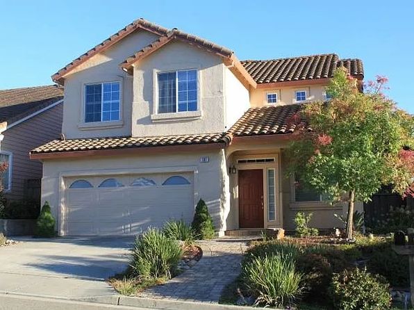 107 Woodcrest Dr
