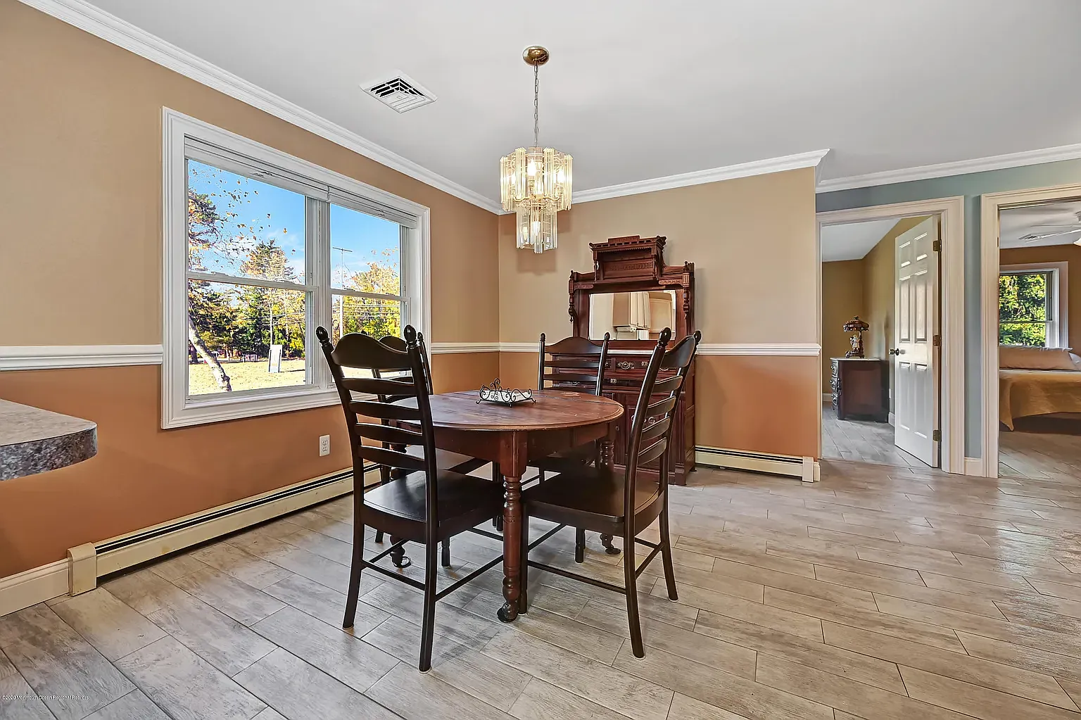 3 bed, 1416 sqft, $3,700 — Photo 4