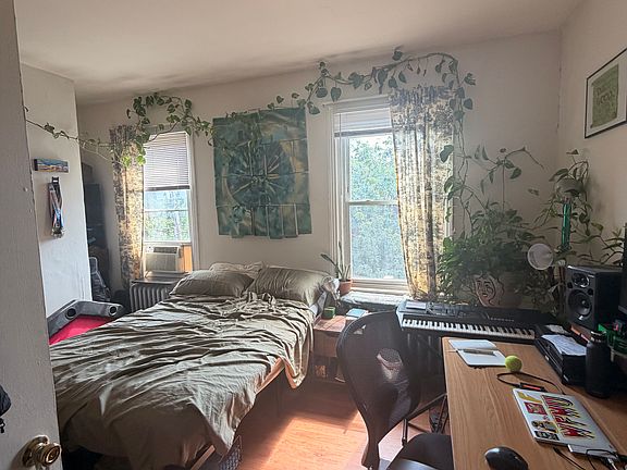 2nd image of 522 N 19th St APT 3F