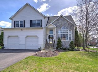 31 Terrier Pl, Kendall Park, NJ