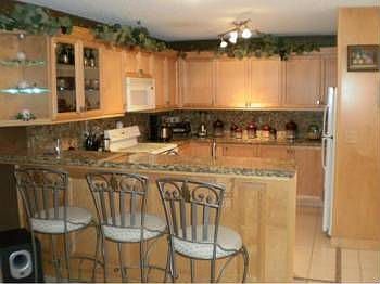 3rd image of 4025 Eastridge Dr