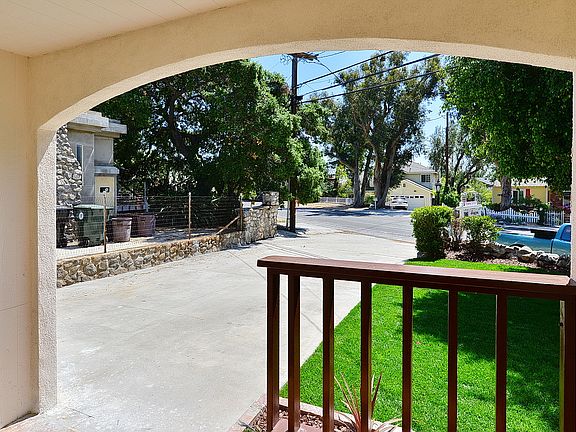 5th image of 2815 Fairmount Ave