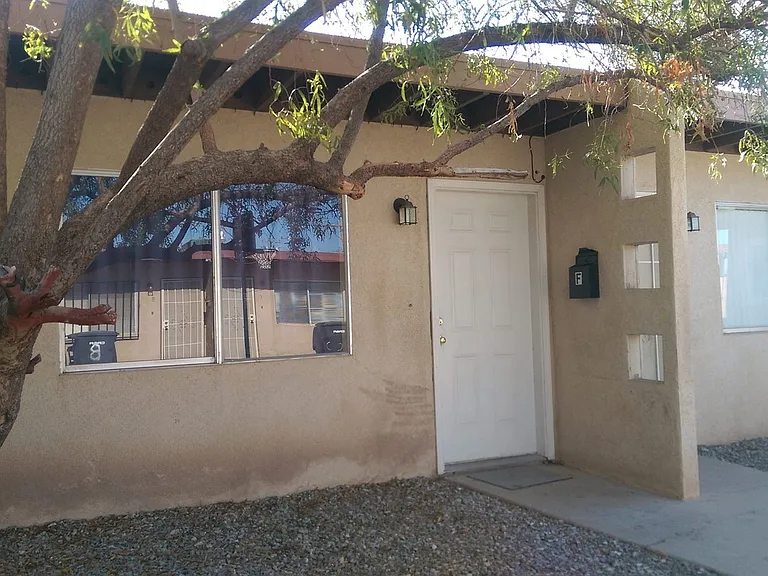 534 El Centro Ave — Photo 1