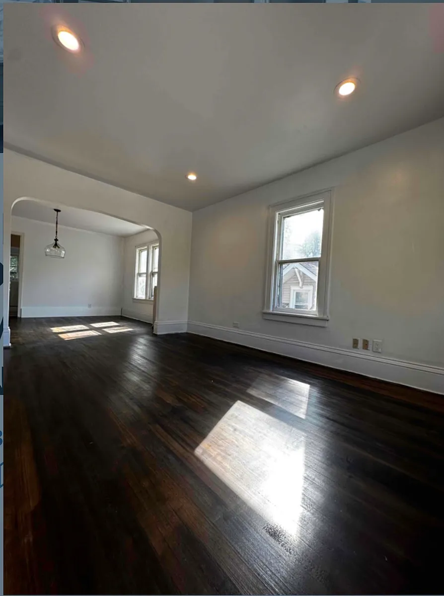 Building Photo - 3342 Freemont Ave N #2