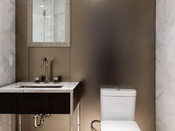 135 West 52nd Street image 16 of 20