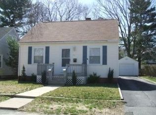 35 Susan Ave, Johnston, RI 02919