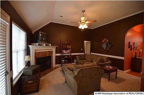 5th image of 2690 Greencliff Dr