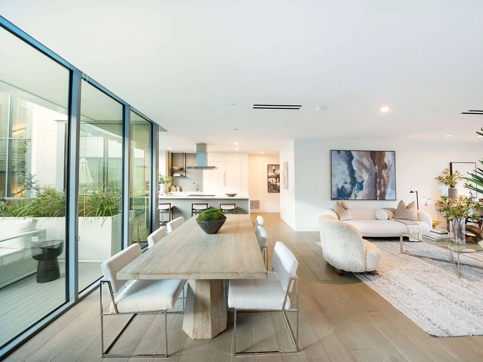 Gardenhouse Beverly Hills — Photo 1