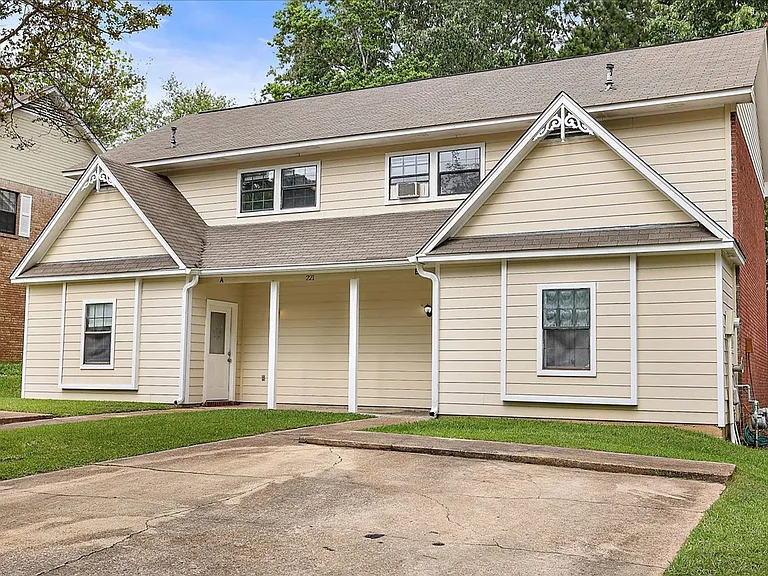 221 Brendalwood Blvd — Photo 29