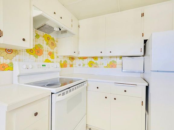 5th image of 10430 Gravelly Lake Dr SW APT 32