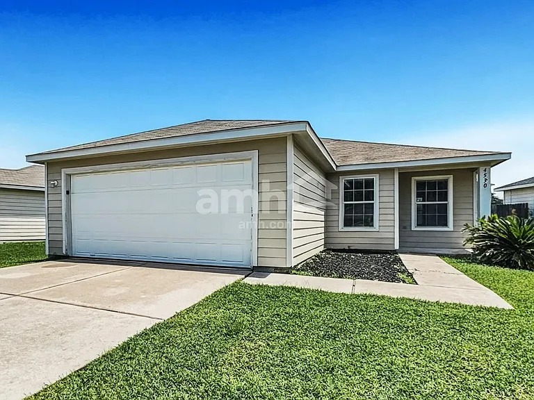 4530 Nueces River Loop — Photo 1