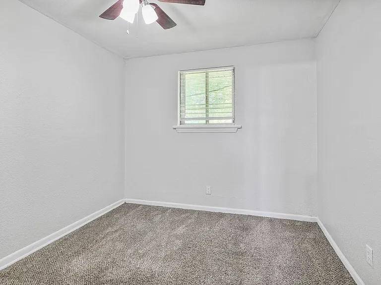Walnut Ridge Apartments — Photo 16