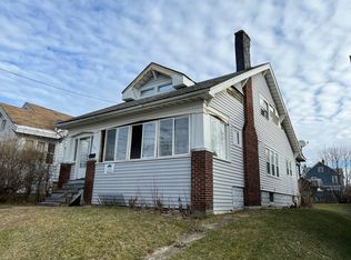 156 Greenland Dr, Syracuse, NY 13208