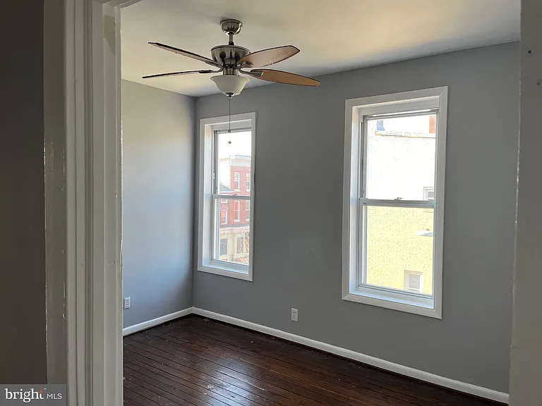 1001 Light St #3 — Photo 8