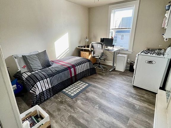 3rd image of 1709 E Park Pl APT 25