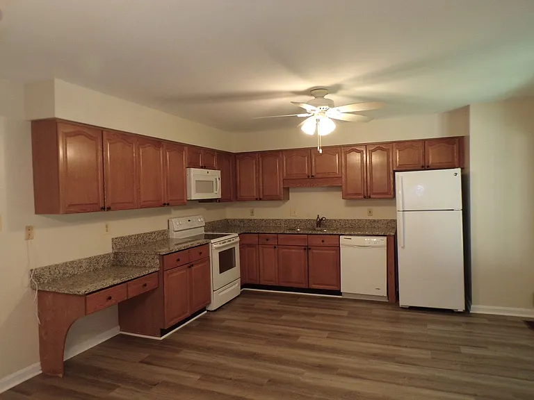8305 Ridge Crossing Ln — Photo 8