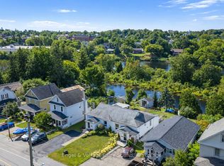 54 River St, Parry Sound, ON P2A2T6