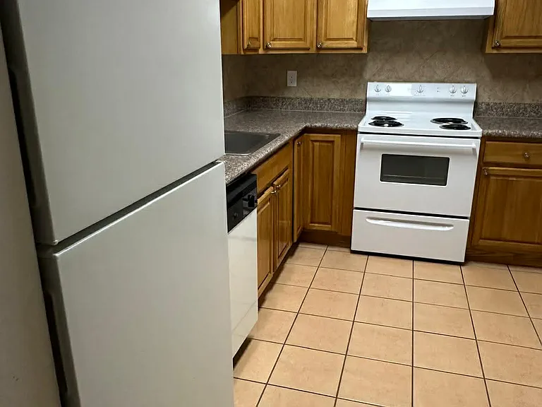 4607 W Fig St #108 — Photo 2